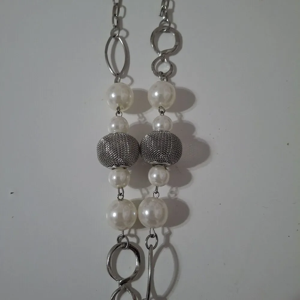 Unbranded silver tone